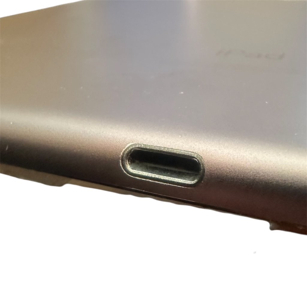 iPad Air3 コネクタ修理