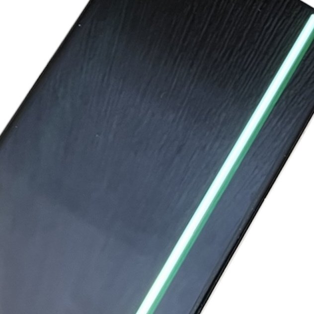 iPhone13 落下による液晶故障｜画面に緑の縦線の修理