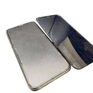 iPhoneXS　パネル交換