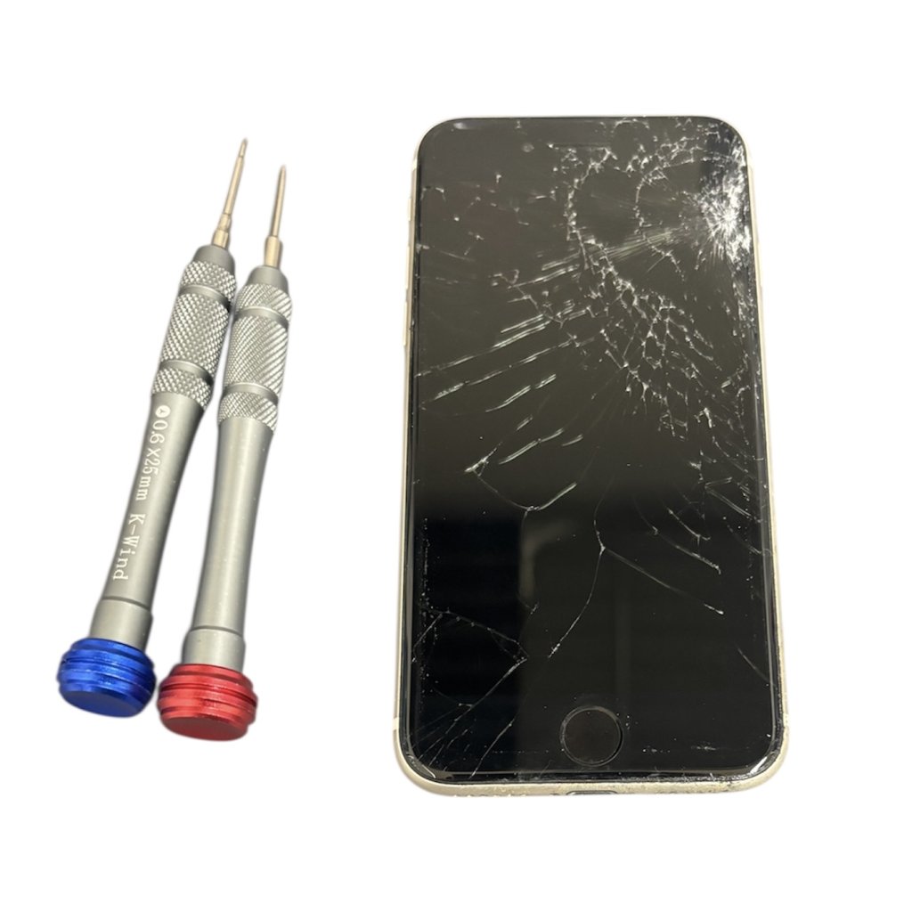 iPhoneSE3 液晶交換 (液晶破損、タッチ不良)