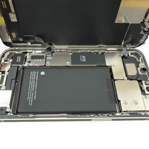 iPhone13 バッテリー交換