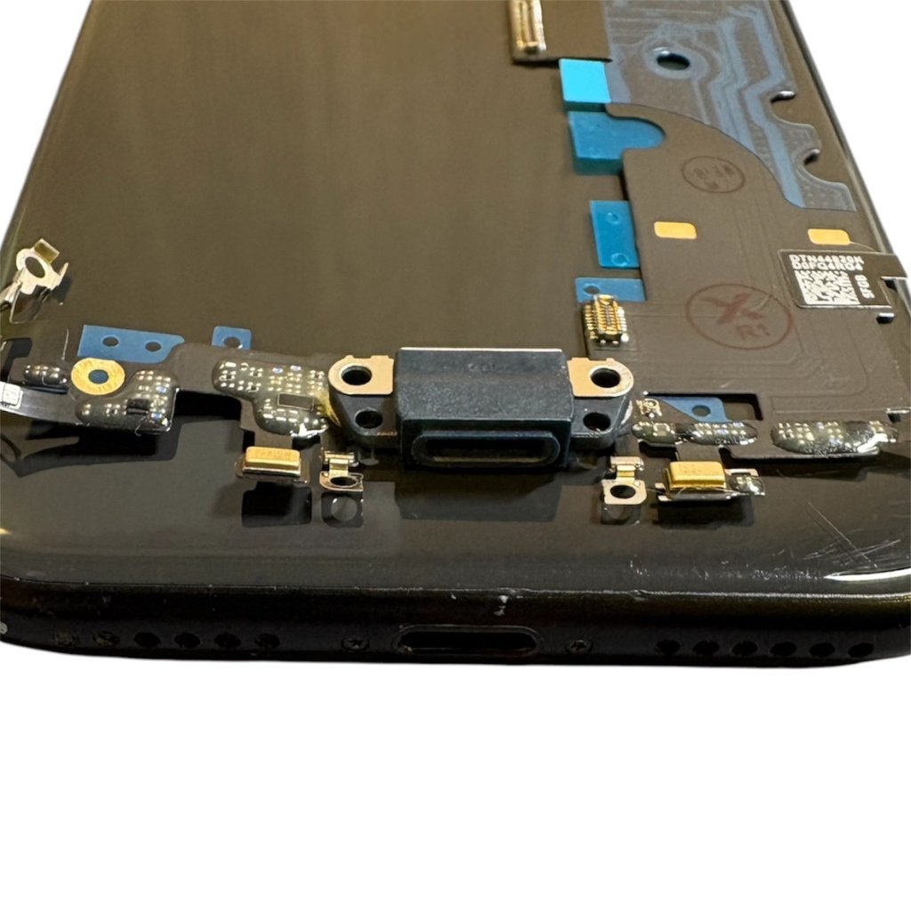 iPhoneSE2 コネクタ交換修理