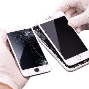 iPhoneSE3の液晶パネル交換修理