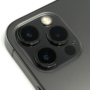 【iPhone13 Pro アウトカメラレンズ修理】落下によりカメラレンズが割れてしまった症状を即日改善｜前橋市下小出町