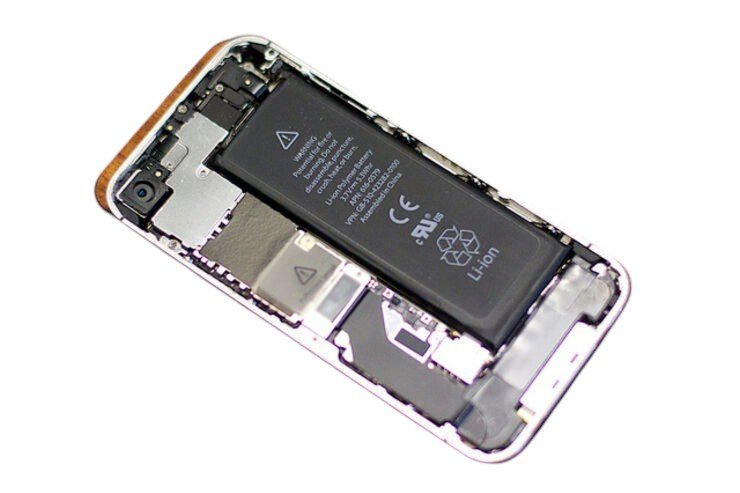 iPhoneSE3　バッテリー交換修理