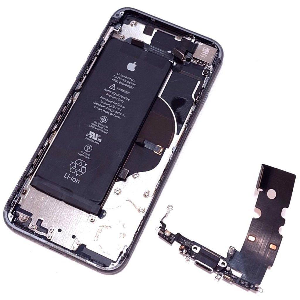 iPhone8 ライトニング交換