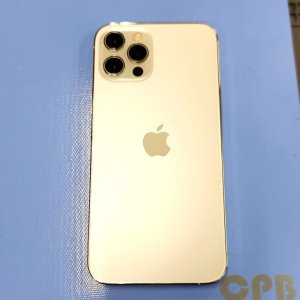 【iPhone12Pro 背面パネル交換修理】背面の割れをきれいに改善！｜前橋市南町