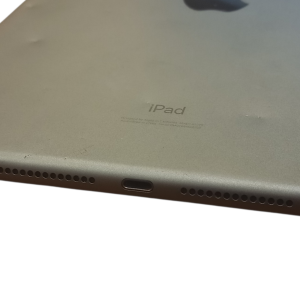 iPad8 コネクタ修理