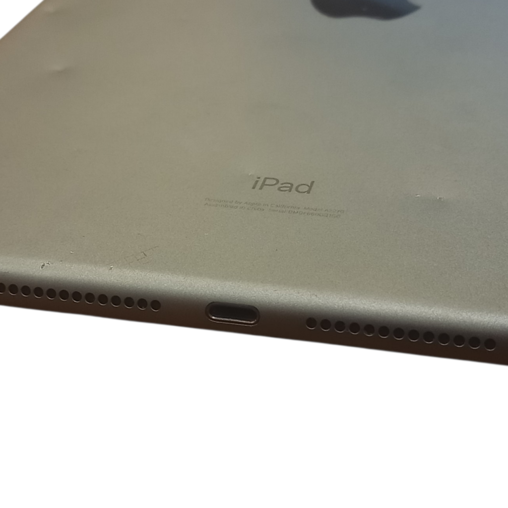 iPad8 コネクタ修理