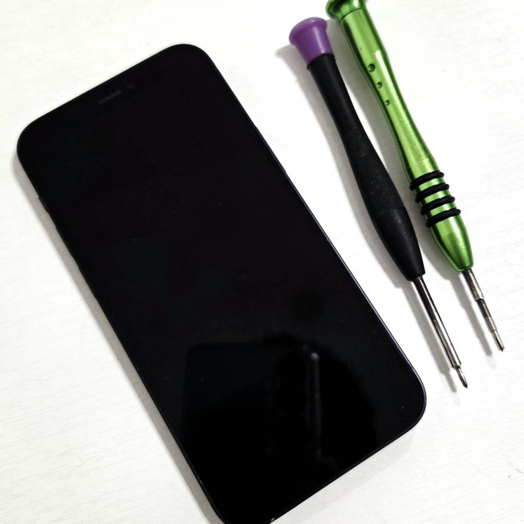 iPhone12mini 液晶交換