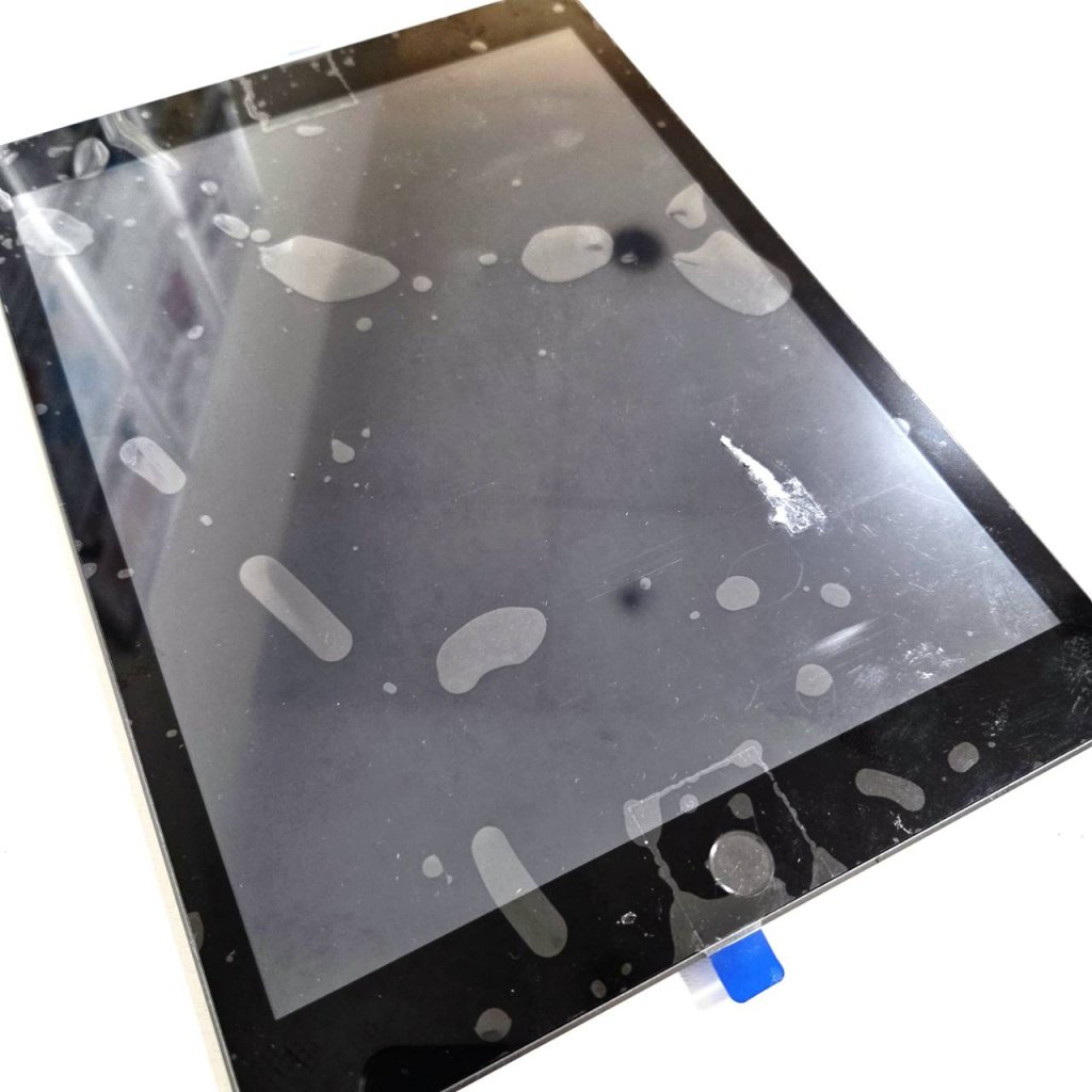 iPad（第8世代） フロントガラス交換