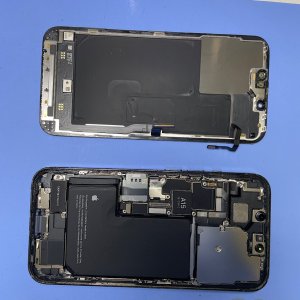 iPhone13Pro 液晶パネル交換| 龍ケ崎市佐貫| 電池交換も即日お渡しで修理対応しております‼︎