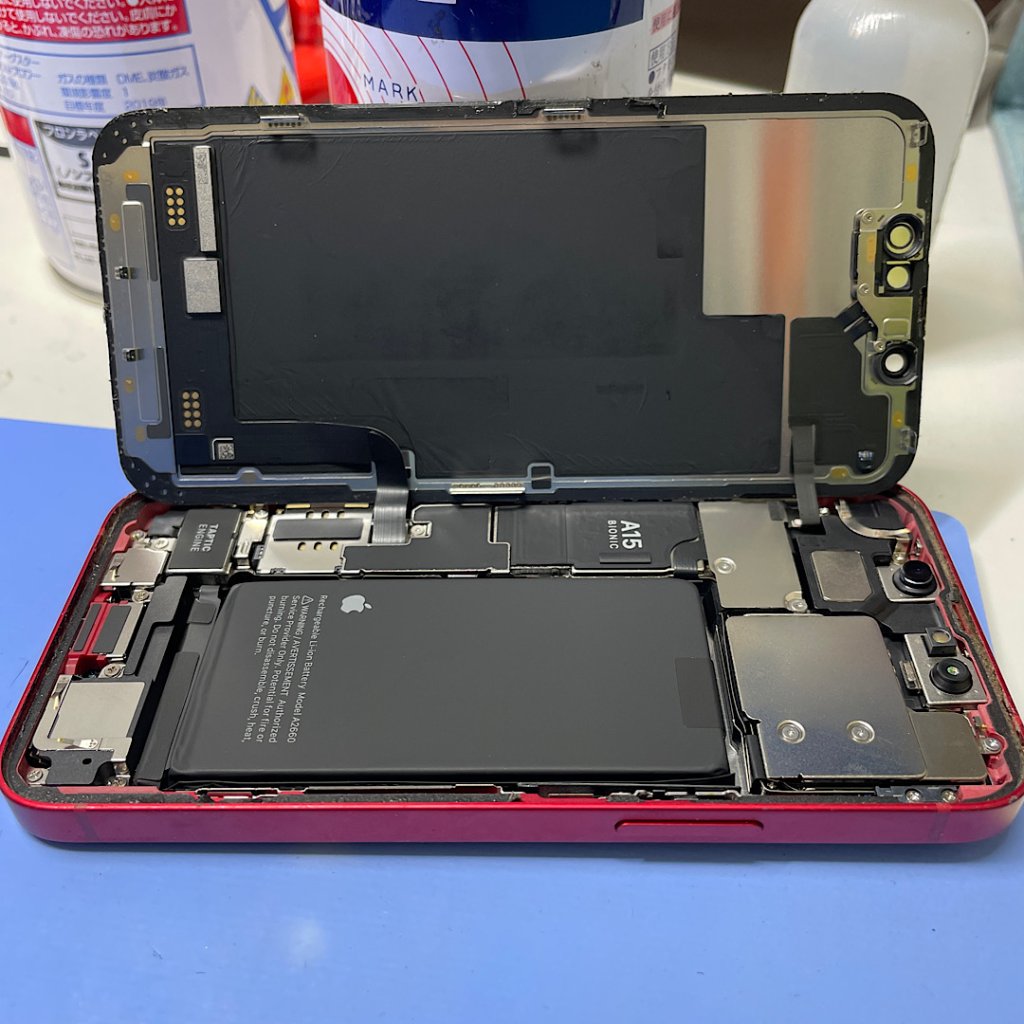 iPhone13液晶パネル交換| 龍ケ崎市佐貫| 電池交換も即日お渡しで修理対応しております‼︎