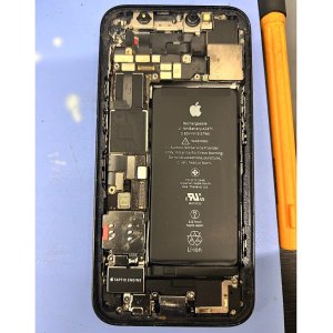 iPhone12mini 画面割れ（液晶交換）