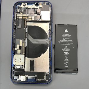 iPhone 12 バッテリー交換