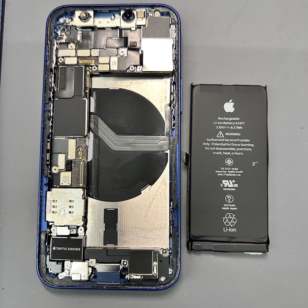 iPhone 12 バッテリー交換