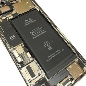 iPhone 13 バッテリー交換
