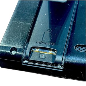 Nintendo SwitchのMicroSDカード読み込み不良修理