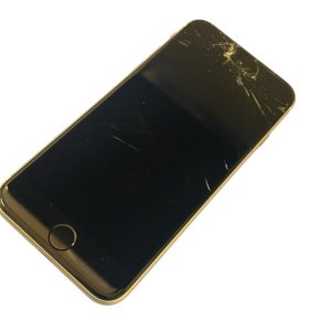 【画面割れ】iPhoneSE3液晶交換修理