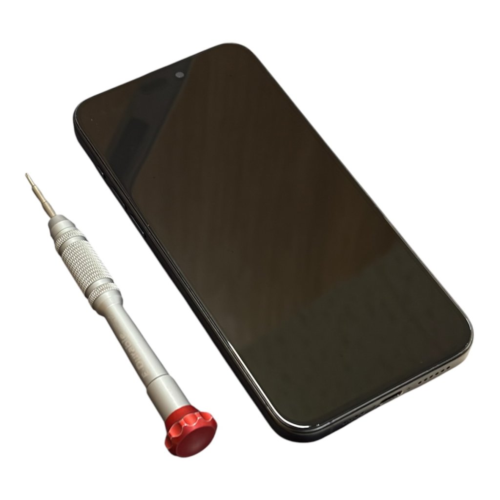 iPhone 15 Pro パネル交換