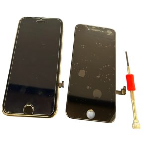 【即日修理可能！！】iPhoneSE2　液晶交換