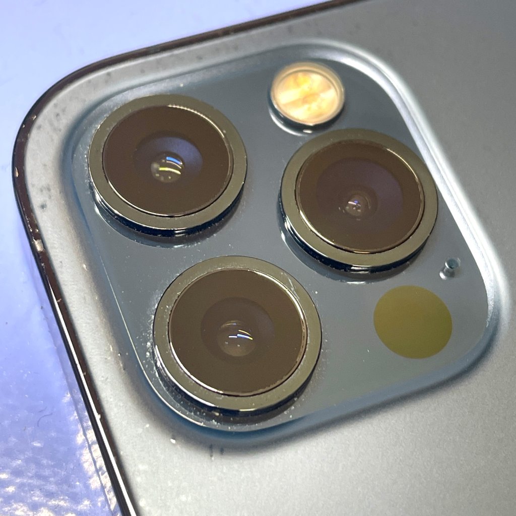 【iPhone12Pro アウトカメラレンズ修理】カメラまわりの破損を即日改善！｜前橋市三俣町