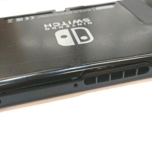 任天堂 switch バッテリー膨張 交換修理
