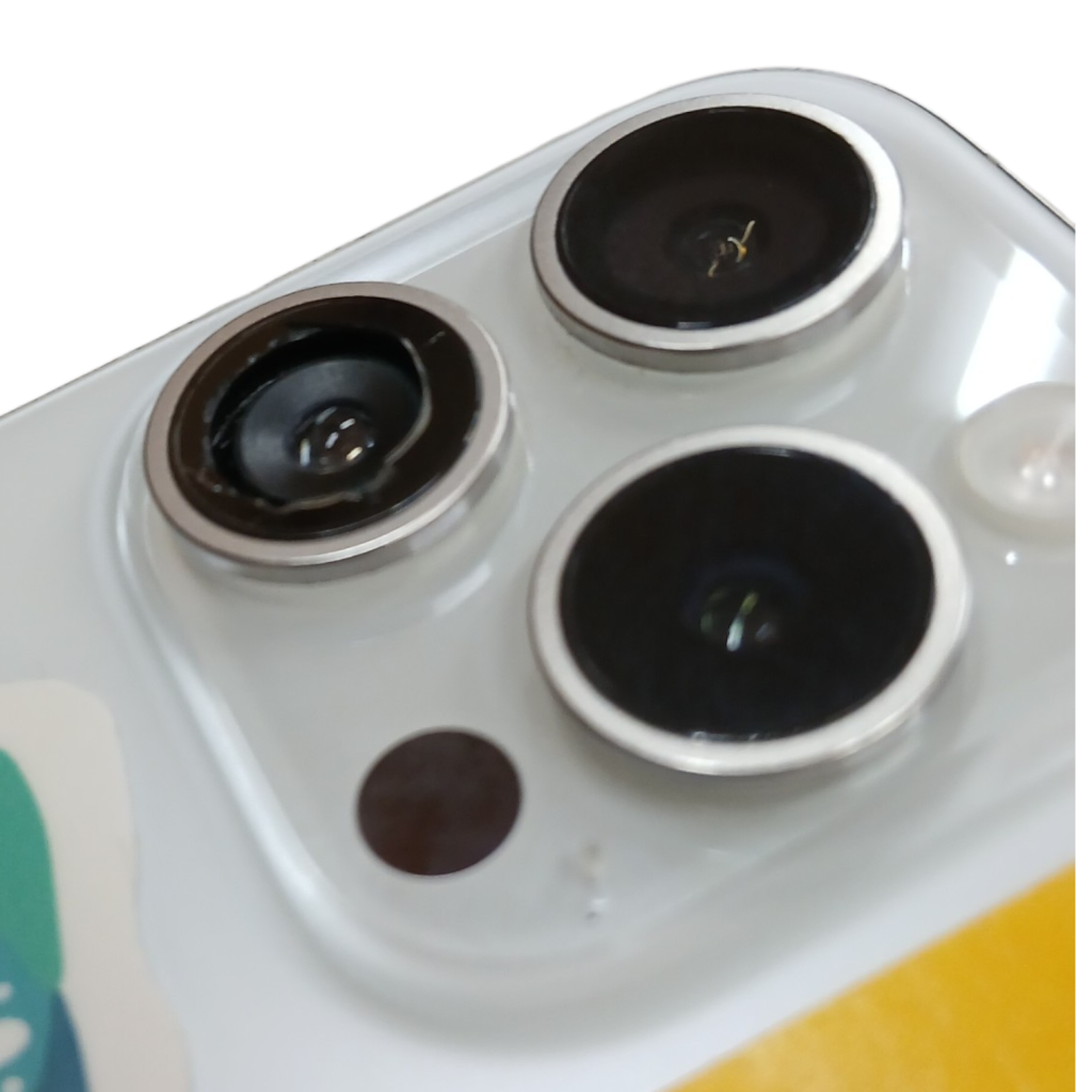 iPhone15 Pro アウトカメラ修理