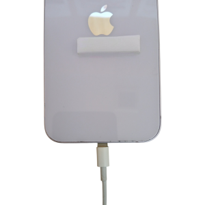 iPhoneの充電不良（ドックコネクタ清掃）