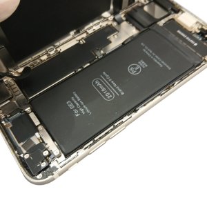 iPhoneSE3 バッテリー交換