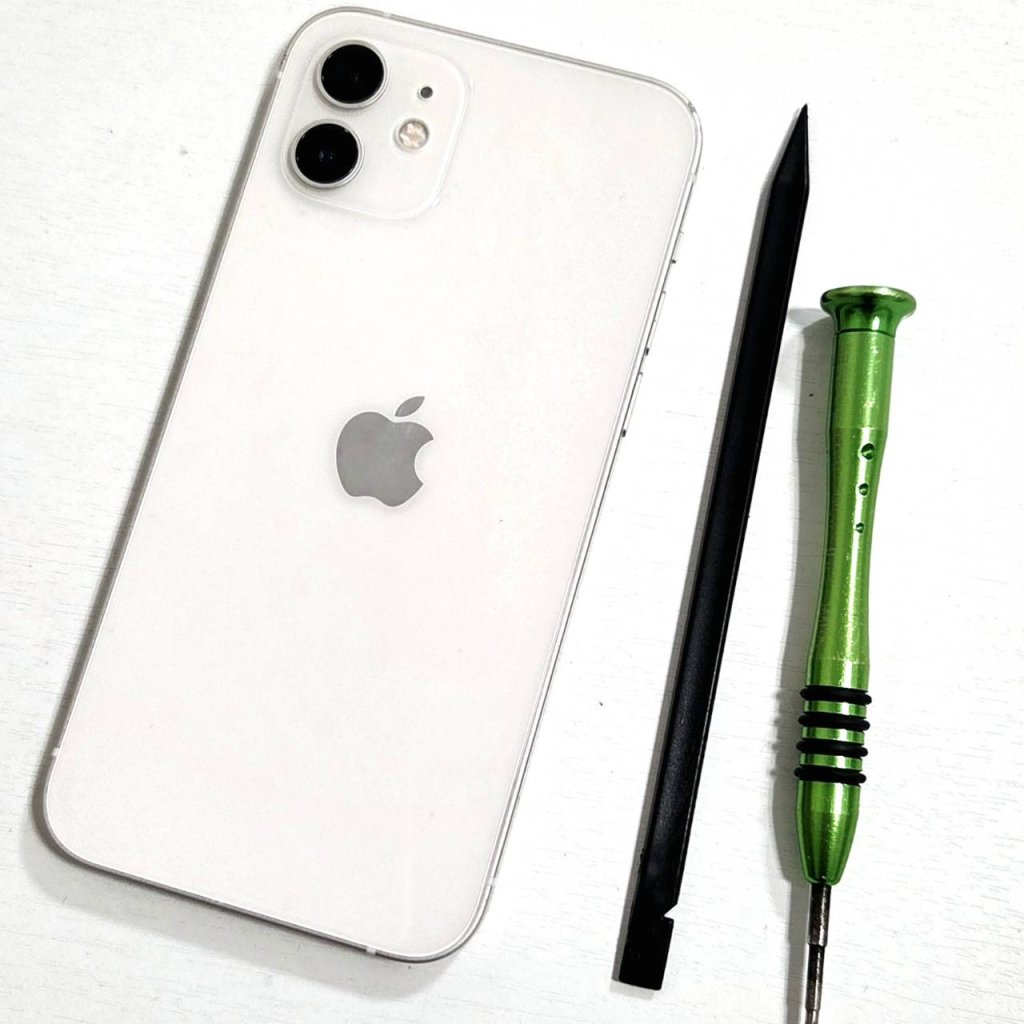 iPhone12 水没修理