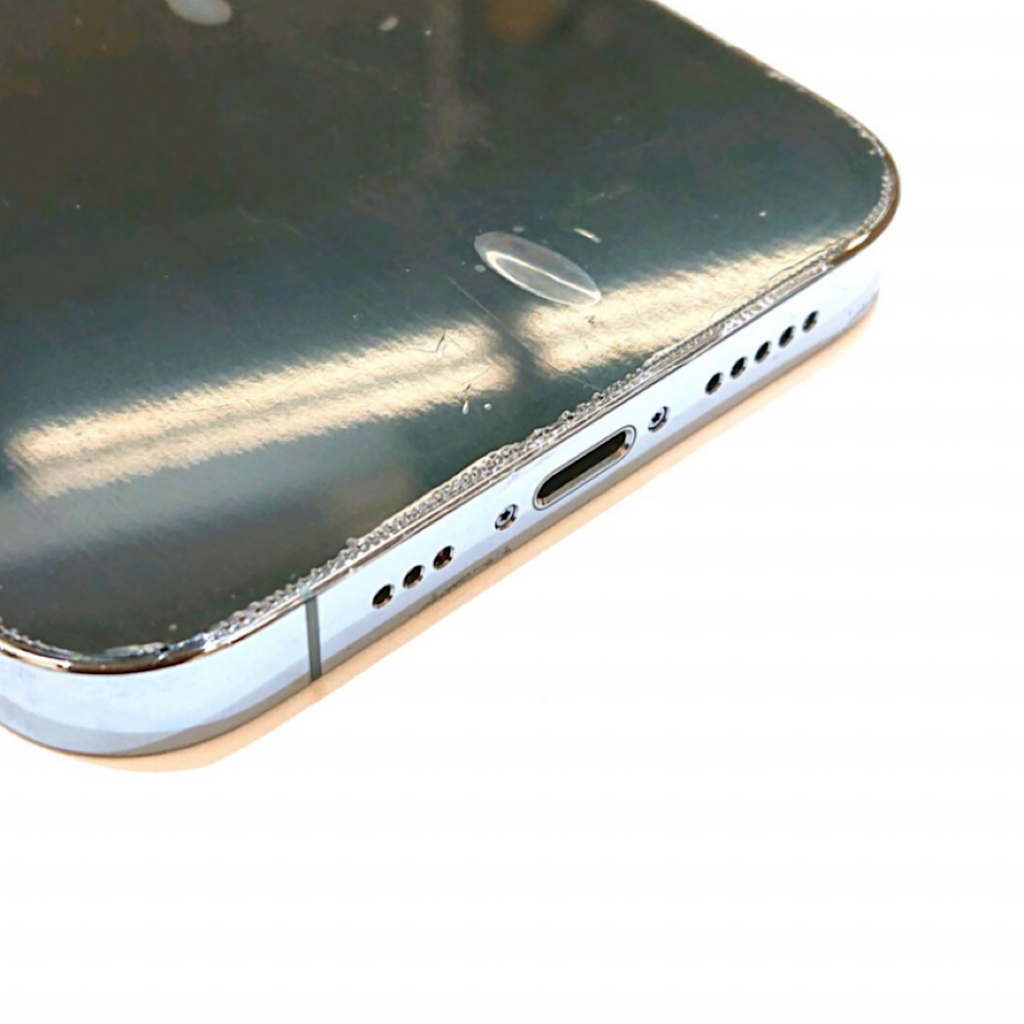 iPhone13Pro 充電不良 ライトニングドック交換| 福生市北田園| コネクター修理も即時対応出来ます！