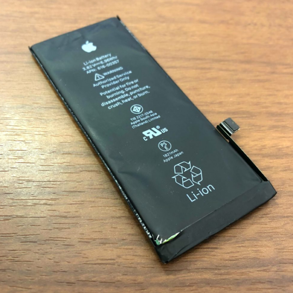 iPhone8 電池膨張 バッテリー交換| 福生市福生| 電池不良も即日修理対応しております!どうぞお問い合わせ下さい!!