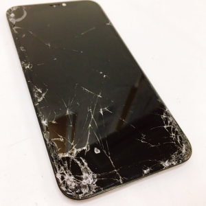 iPhoneX 画面に緑の線が出てる！ 液晶交換修理| 福生市福生二宮| GW中も即日30分で修理対応しております‼︎