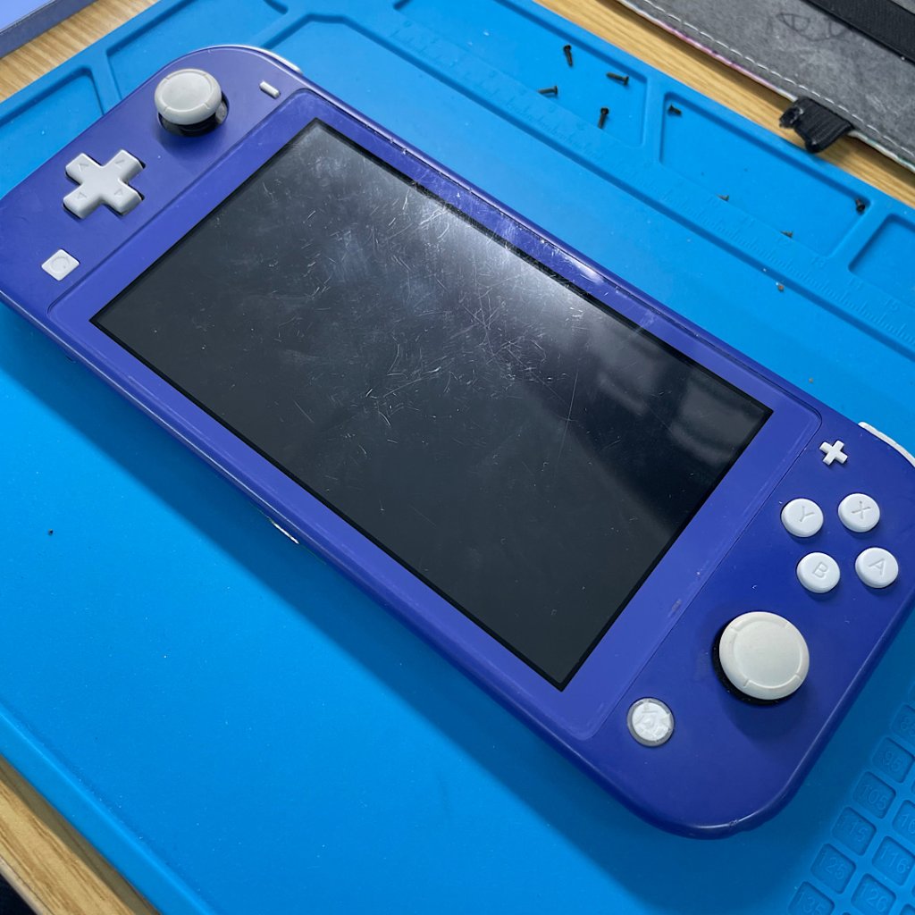 任天堂Switch Lite タッチ不良 液晶交換| 福生市在日米軍基地| Nintendo Switch 修理のお任せ下さい。