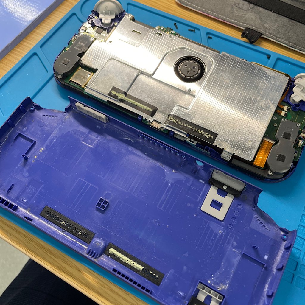 任天堂Switch Lite液晶交換修理| 西多摩郡瑞穂町殿ケ谷|  ニンテンドースイッチも即日修理対応しております‼︎
