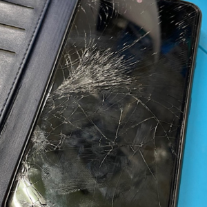 シャープAQUOSパネル交換修理｜青梅市小曽木｜Android修理もご予約で即日お渡しで修理対応致します！