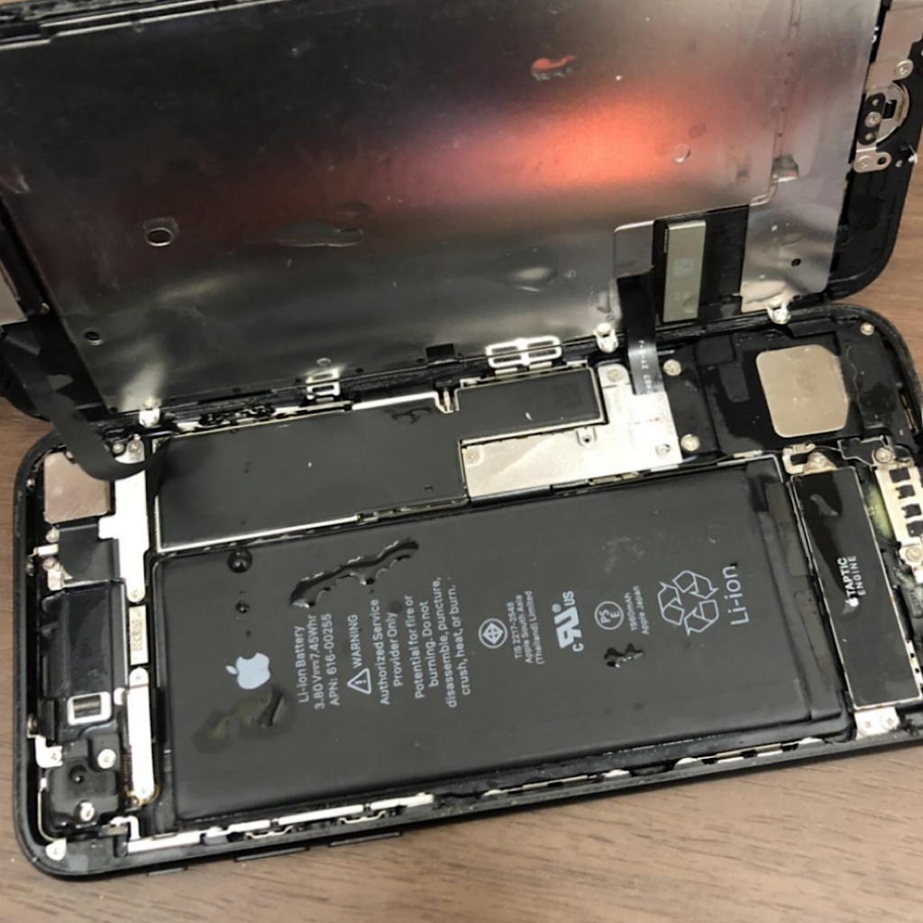 iPhone7 水没修理|あきる野市三内| 水没修理も即日にて修理対応しております‼︎