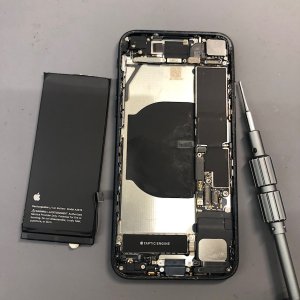 iPhone SE3バッテリー交換