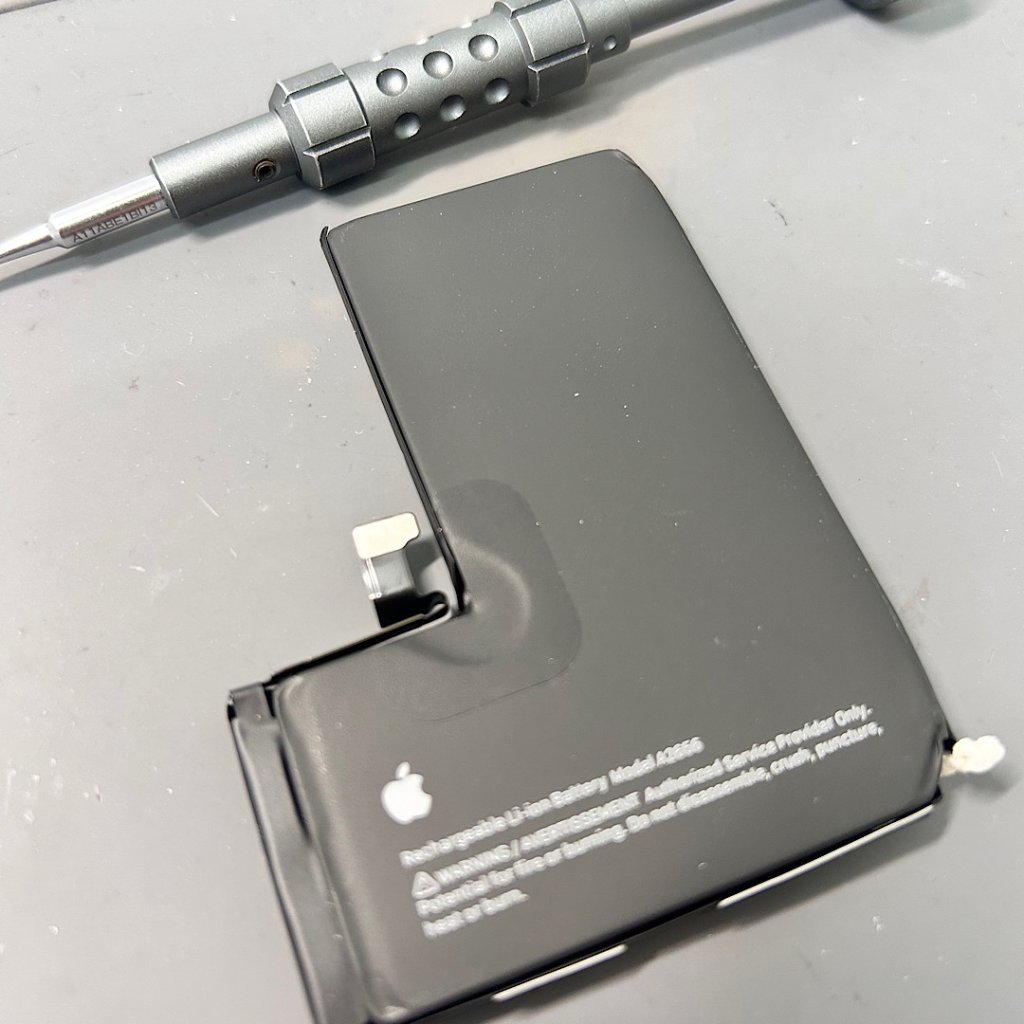 iPhone13Pro バッテリー交換