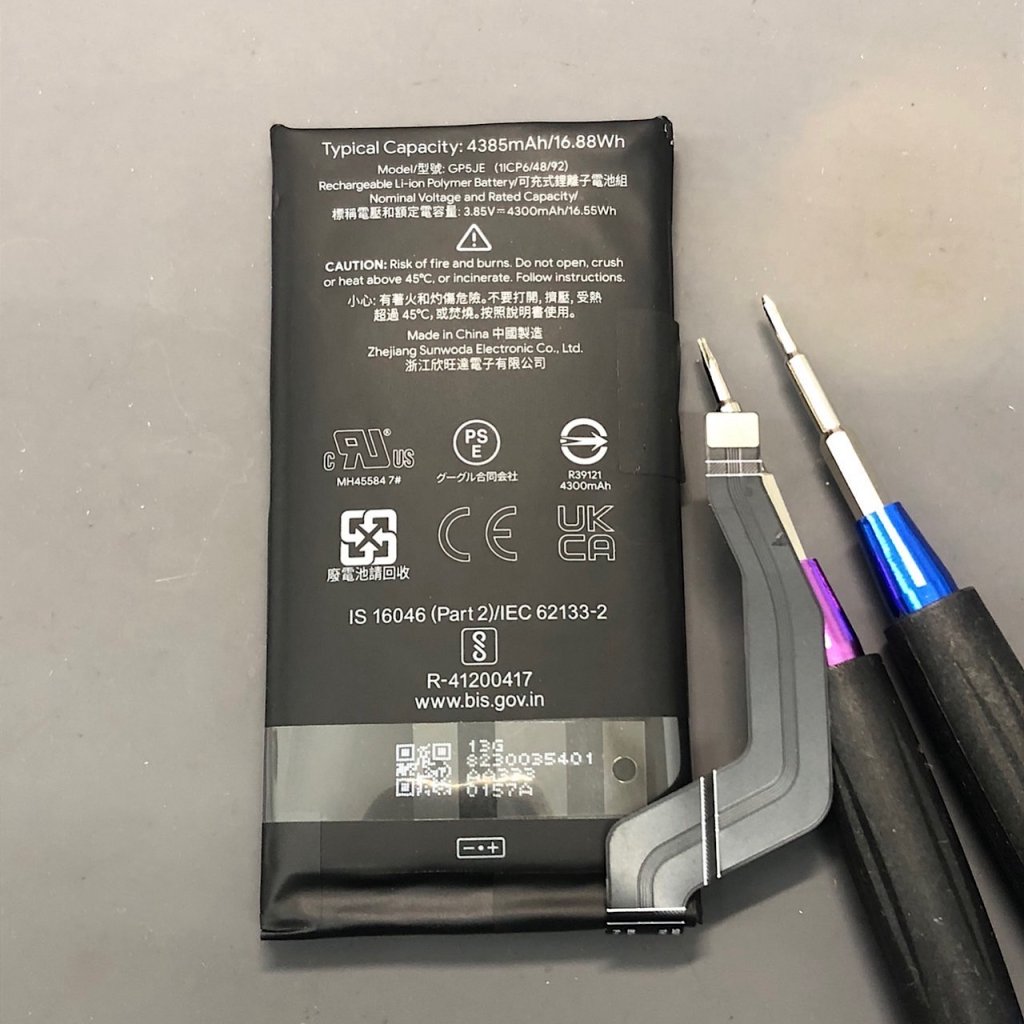 Google pixel 7a バッテリー交換