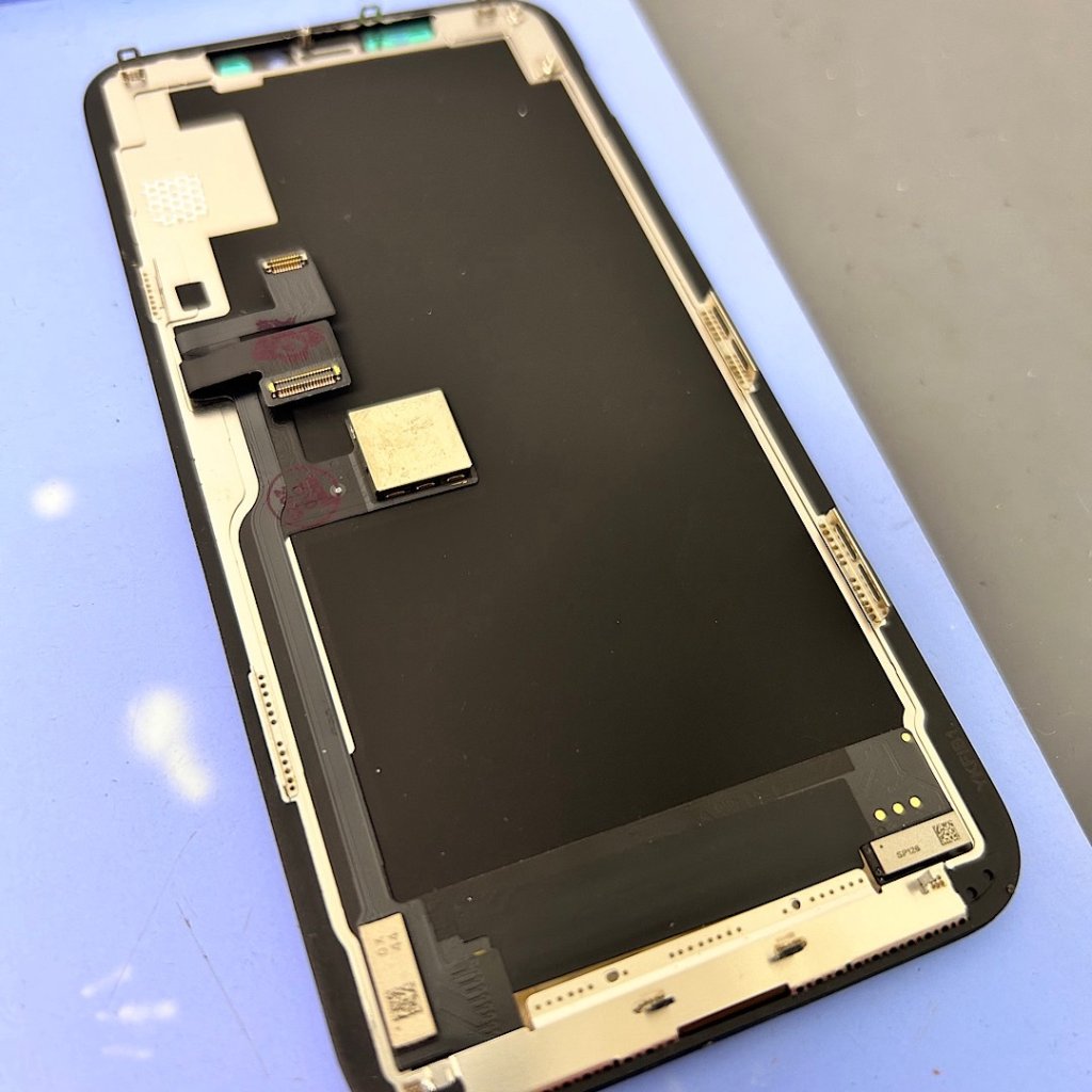 iPhone11Pro フロントパネル交換