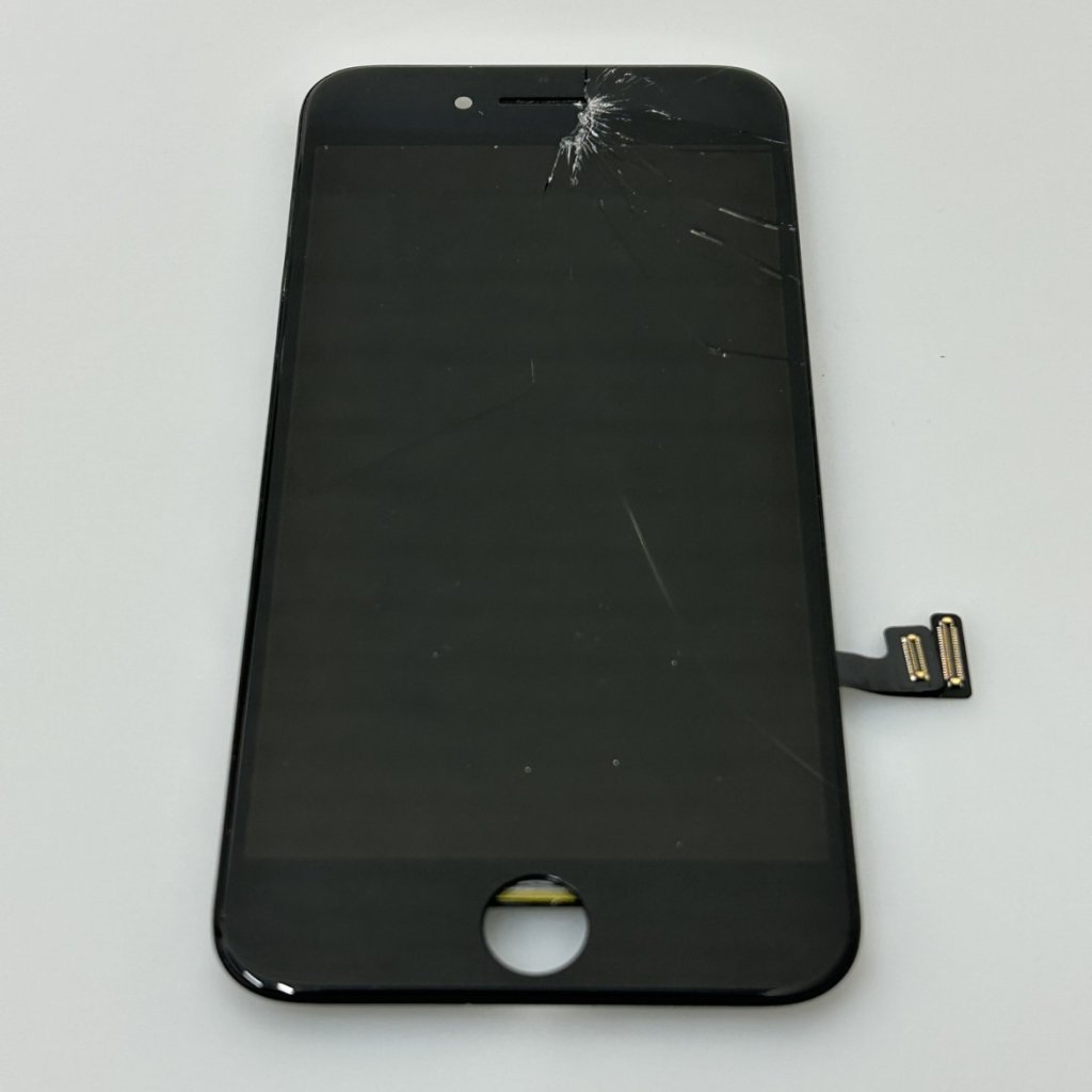 iPhoneSE3　液晶パネル交換
