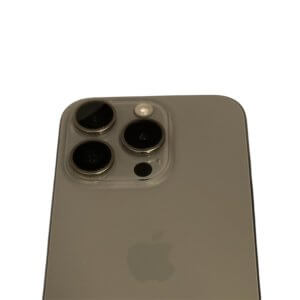 iPhone15 アウトカメラ交換