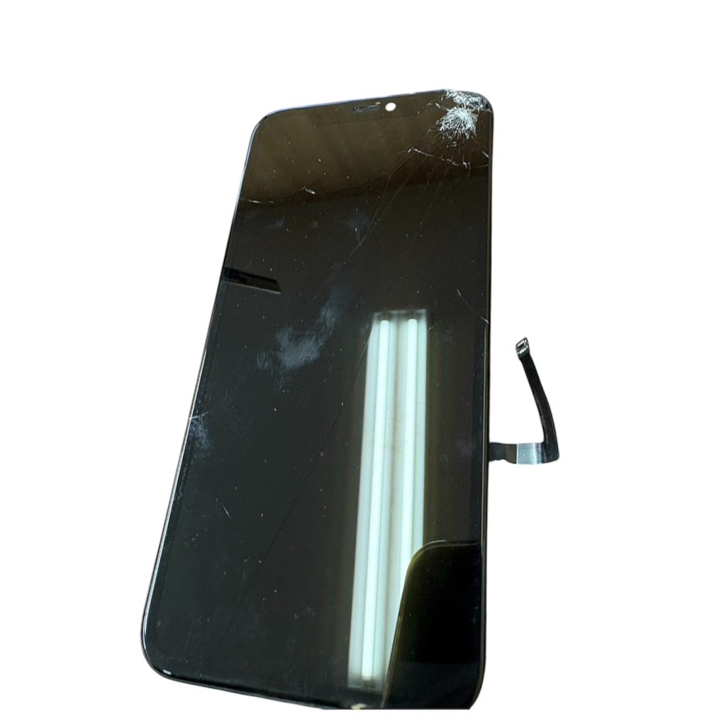iPhone 11 パネル交換