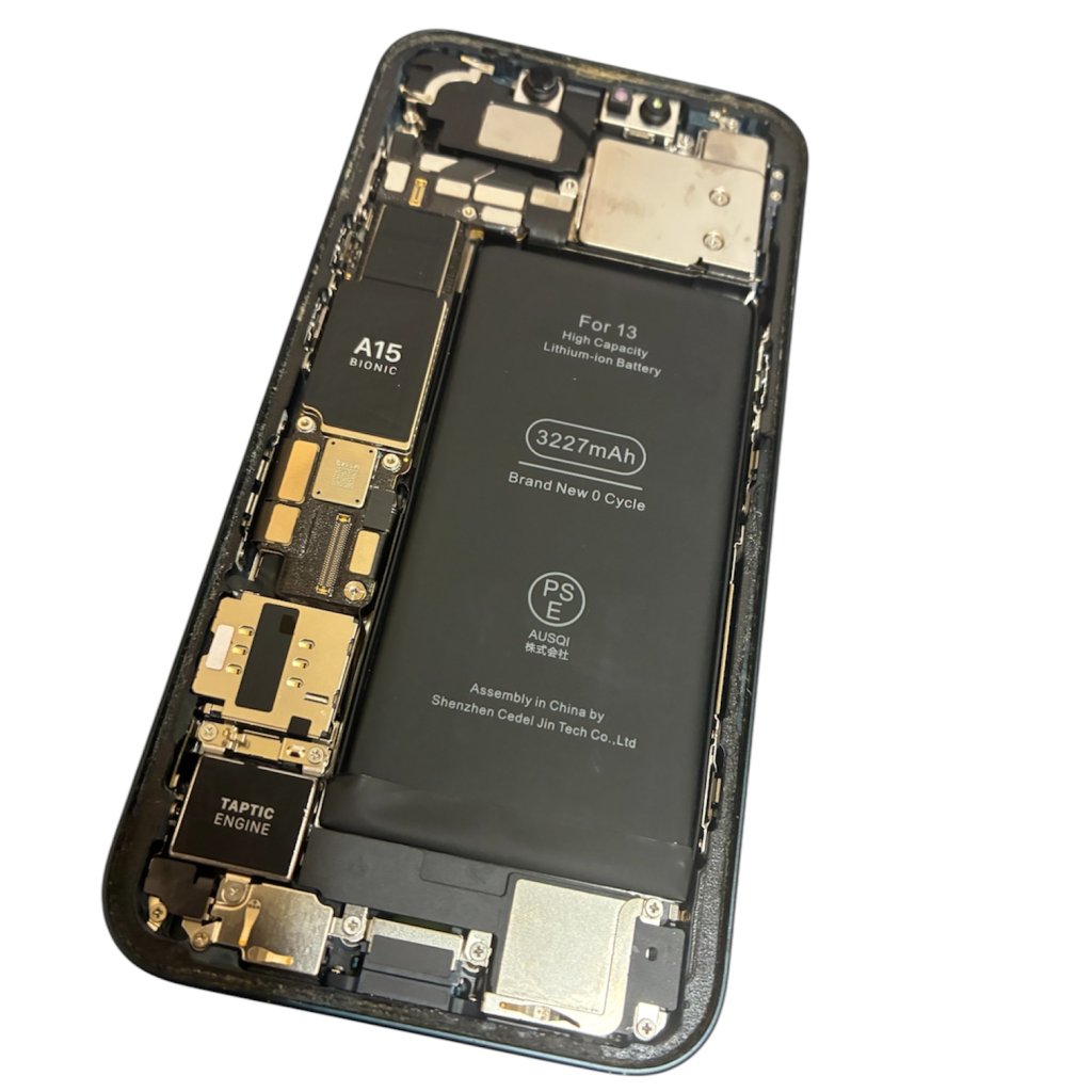 iPhone 13 バッテリー交換