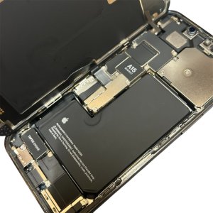 iPhone13 Pro バッテリー交換　
