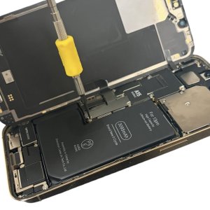iPhone13Pro バッテリー交換