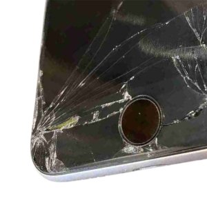 iPhoneSE2（第二世代）　パネル交換修理
