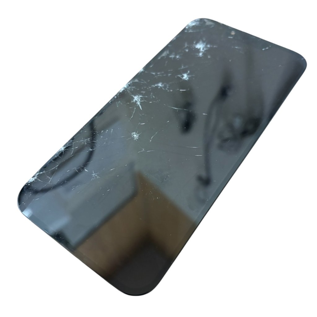 【伊達市 iPhone13 液晶・パネル交換】画面割れ修理も即日対応